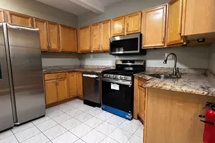 7433 N Hoyne Ave, Chicago, IL 60645 - Photo 5