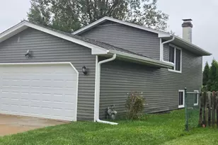 1310 Leawood Dr, Elgin, IL 60120 - Photo 21
