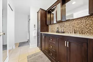 1097 Cypress Ln, Elk Grove Village, IL 60007 - Photo 17