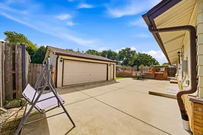 1097 Cypress Lane, Elk Grove Village, IL 60007 - Photo 21