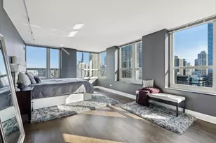 345 N La Salle Dr, Chicago, IL 60654 - Photo 9