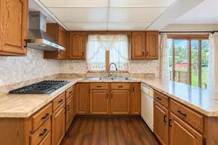 1428 Roslyn Rd, Schaumburg, IL 60193 - Photo 15