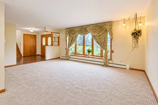 1428 Roslyn Rd, Schaumburg, IL 60193 - Photo 21