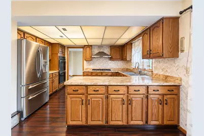 1428 Roslyn Road, Schaumburg, IL 60193 - Photo 11