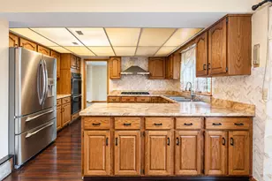 1428 Roslyn Rd, Schaumburg, IL 60193 - Photo 11