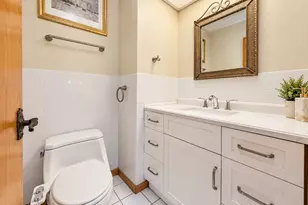 1428 Roslyn Rd, Schaumburg, IL 60193 - Photo 25