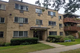 736 W Dempster St, Mount Prospect, IL 60056 - Photo 1