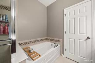 2533 Dunraven Ave, Naperville, IL 60540 - Photo 15