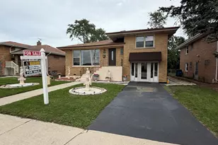 7923 Central Ave, Burbank, IL 60459 - Photo 1