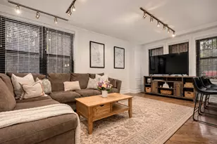 433 W Briar Pl, Chicago, IL 60657 - Photo 9