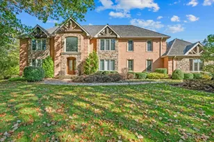 56 S Wynstone Dr, North Barrington, IL 60010 - Photo 1