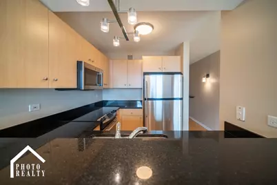 1640 Maple Avenue #1208, Evanston, IL 60201 - Photo 5