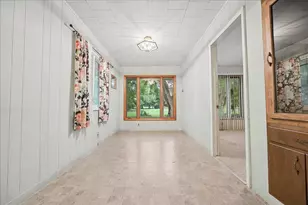1518 S Vermillion St, Streator, IL 61364 - Photo 9