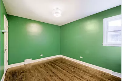8208 Ridgeway Avenue, Skokie, IL 60076 - Photo 15