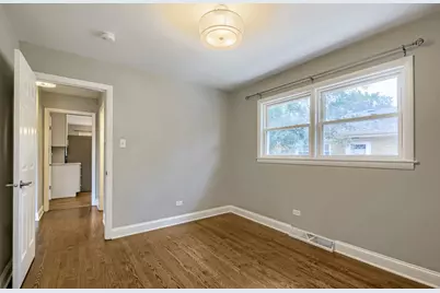 8208 Ridgeway Avenue, Skokie, IL 60076 - Photo 9