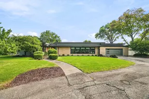 1100 Buell Ave, Joliet, IL 60435 - Photo 1