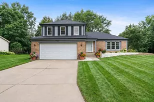 1465 Jasper Dr, Wheaton, IL 60189 - Photo 1