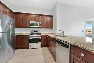 850 Village Center Dr, Burr Ridge, IL 60527 - Photo 9