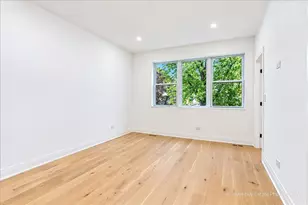 4848 W Eddy St, Chicago, IL 60641 - Photo 11