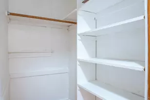 2548 W Augusta Ave, Chicago, IL 60622 - Photo 7