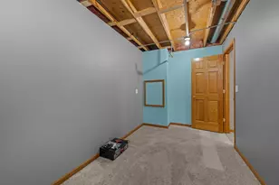 1039 Wellington Ct, Sycamore, IL 60178 - Photo 33