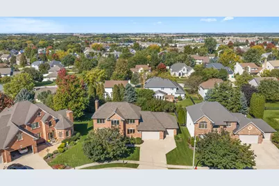 1039 Wellington Court, Sycamore, IL 60178 - Photo 3