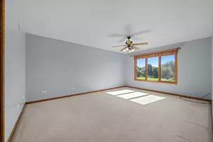 1039 Wellington Ct, Sycamore, IL 60178 - Photo 21