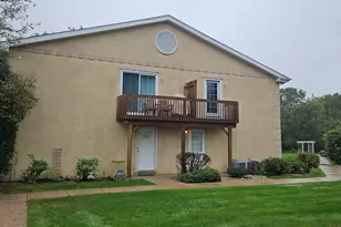 1142 Greenwood Cir, Woodstock, IL 60098 - Photo 1