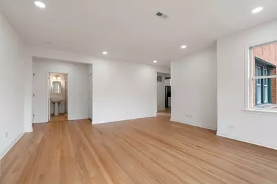 6304 N Claremont Avenue #2, Chicago, IL 60659 - Photo 3