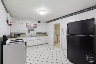 104 E Cleveland St, Cullom, IL 60929 - Photo 9