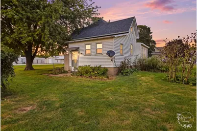 104 E Cleveland Street, Cullom, IL 60929 - Photo 27