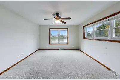 1803 Paddock Court, Grayslake, IL 60030 - Photo 23