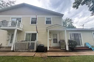 1204 Roth Ct, Wheeling, IL 60090 - Photo 1