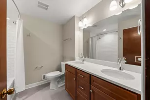 609 Honey Locust Ln, Darien, IL 60561 - Photo 27