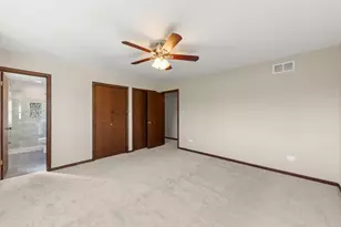 609 Honey Locust Ln, Darien, IL 60561 - Photo 21