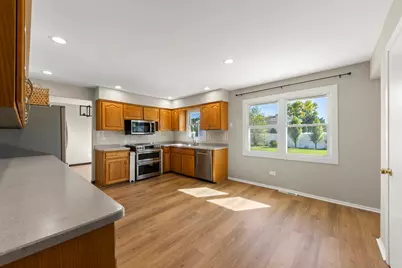 609 Honey Locust Lane, Darien, IL 60561 - Photo 13