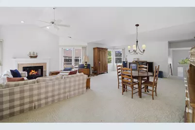 326 Satinwood Court N #326, Buffalo Grove, IL 60089 - Photo 3