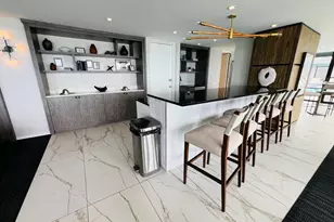 260 E Chestnut St, Chicago, IL 60611 - Photo 33