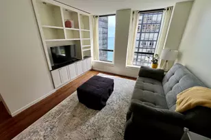 260 E Chestnut St, Chicago, IL 60611 - Photo 7