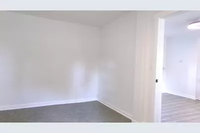 407 E Woodlawn Street, Clifton, IL 61727 - Photo 17