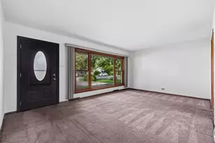 11325 S Nashville Ave, Worth, IL 60482 - Photo 3