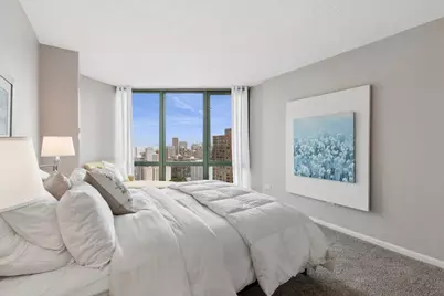 111 W Maple Street #2701, Chicago, IL 60610 - Photo 15