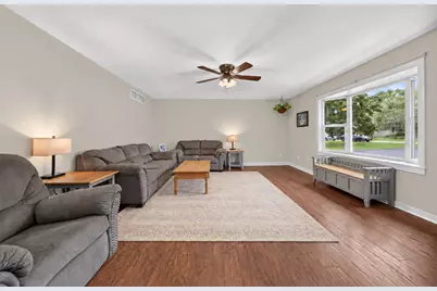 331 Erickson Gate, Lee, IL 60530 - Photo 3