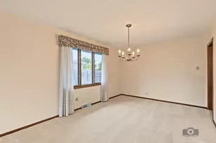 17325 Locust Ave, Tinley Park, IL 60487 - Photo 9