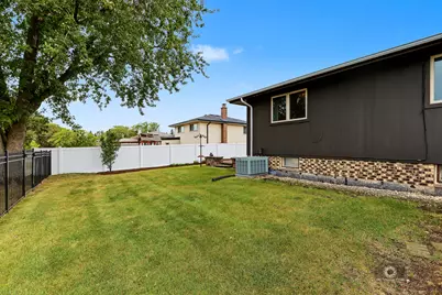 17325 Locust Avenue, Tinley Park, IL 60487 - Photo 27