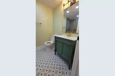 1442 W Chestnut Street #G, Chicago, IL 60642 - Photo 9