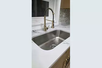 1442 W Chestnut Street #G, Chicago, IL 60642 - Photo 3