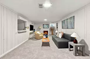 2111 Lincolnwood Dr, Evanston, IL 60201 - Photo 23