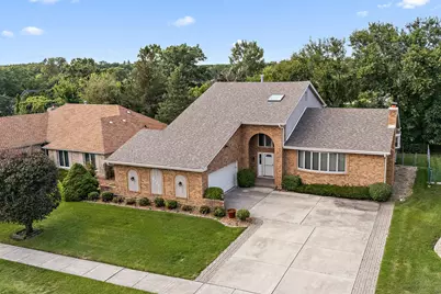 9736 W Pebble Drive, Palos Park, IL 60464 - Photo 1