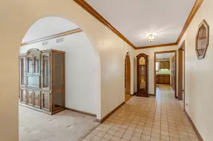 22W507 John Ct, Medinah, IL 60157 - Photo 13